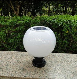 太阳能柱头灯 点亮庭院美学与绿色照明的完美融合